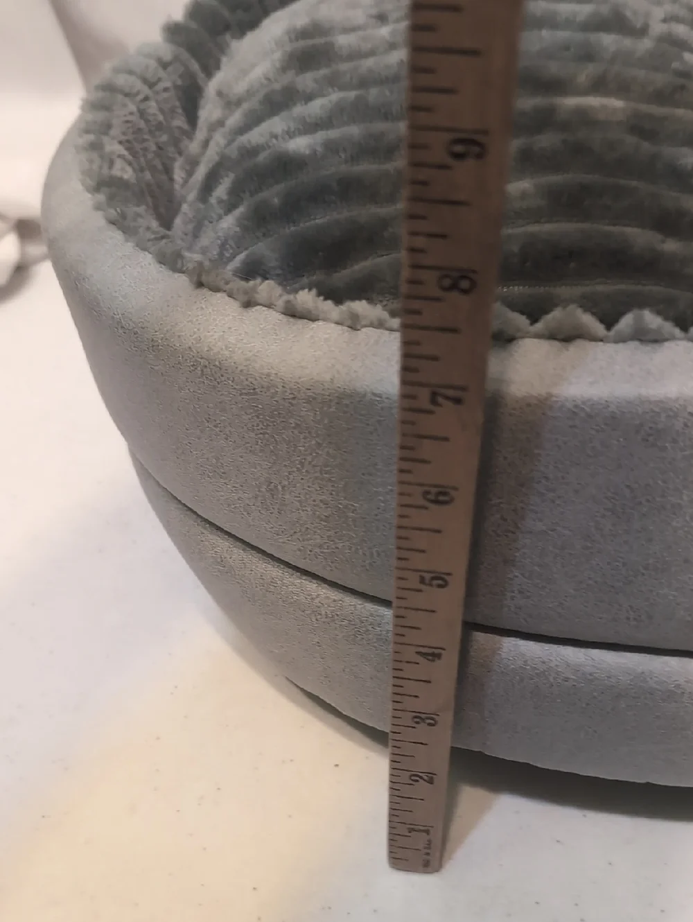Small Pet Heaven Cozy Plush Round Pet Bed - Gray
